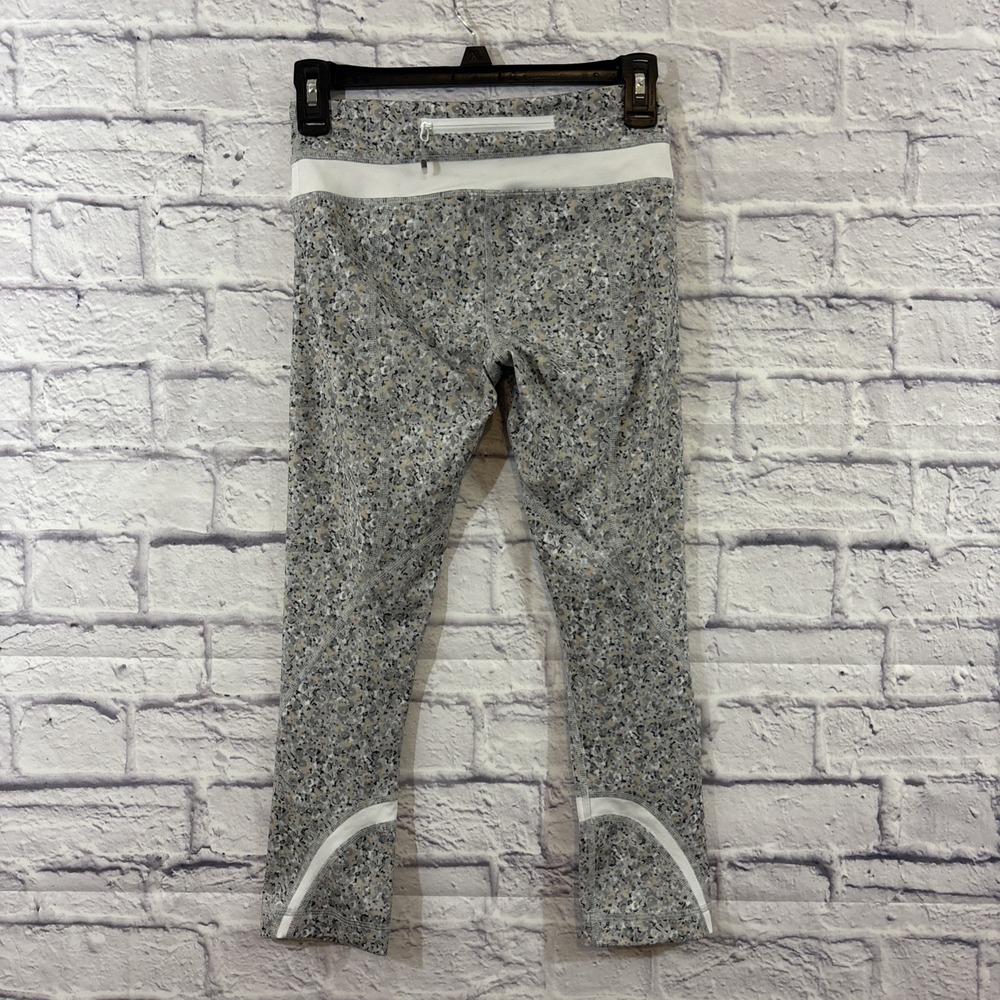 Lululemon Size 2 Leggings Run Inspire Crop II Gray Speckle 22"‎ Inseam - Picture 4 of 8